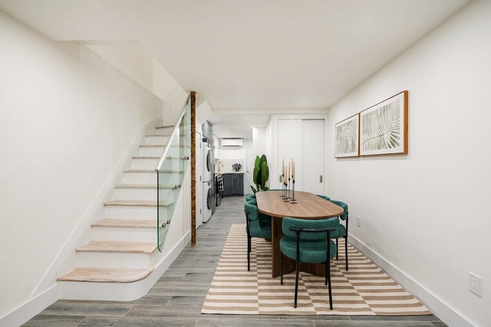 317 UES Apartments