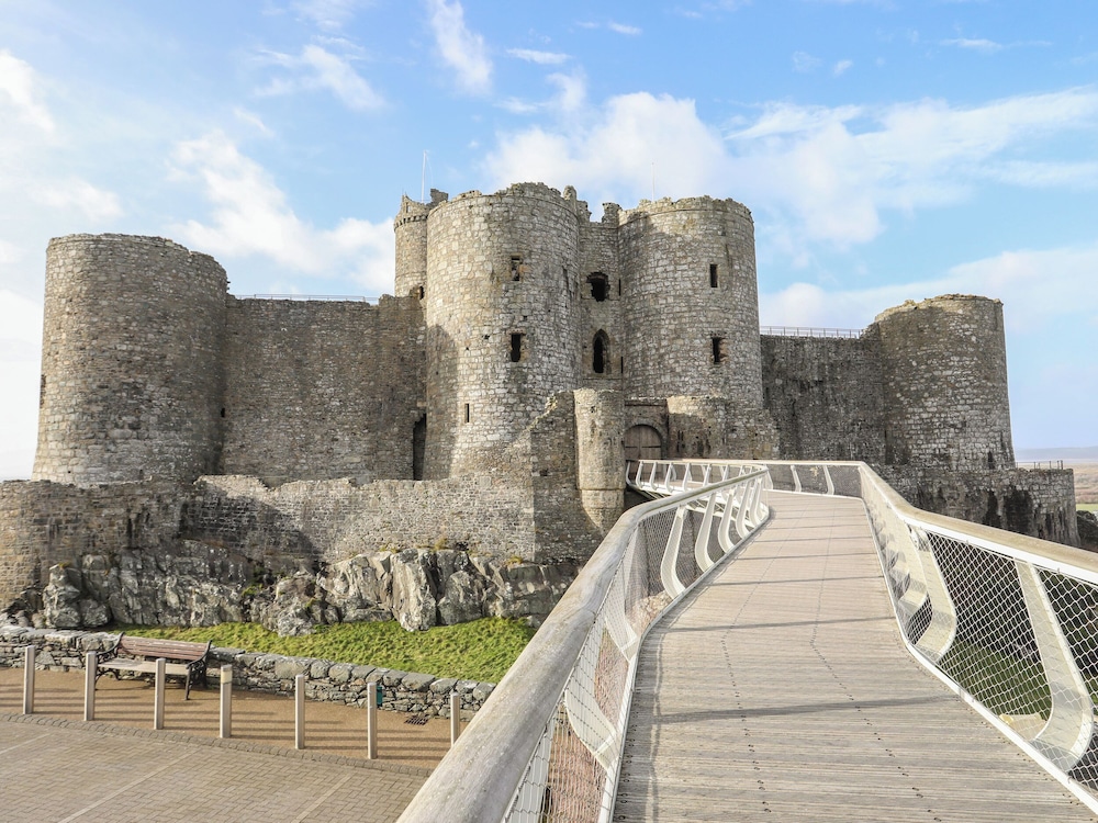 Harlech Apartments - Bendigeidfran