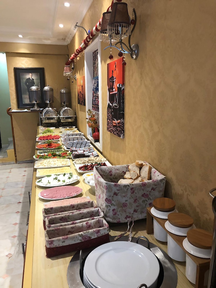 The Laila Hotel - Image 12