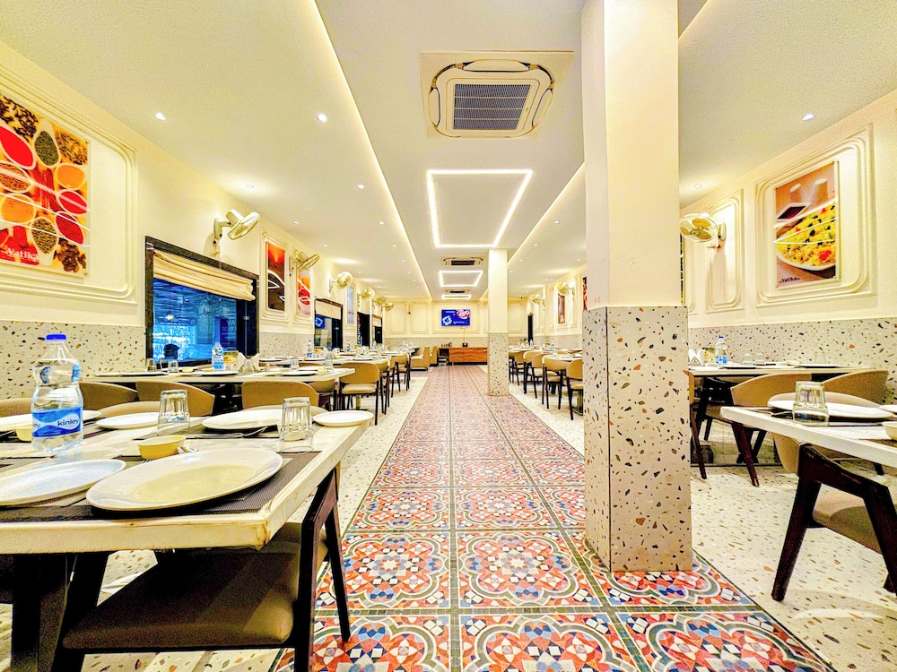Hotel Vatika Inn