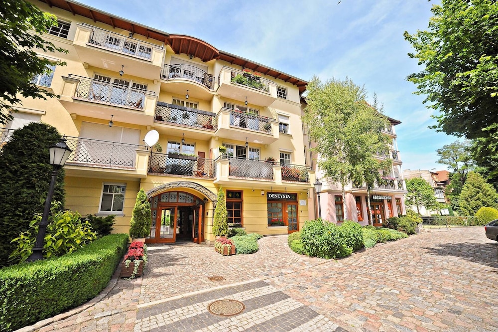Patio Mare 2 by Grand Apartments view 3