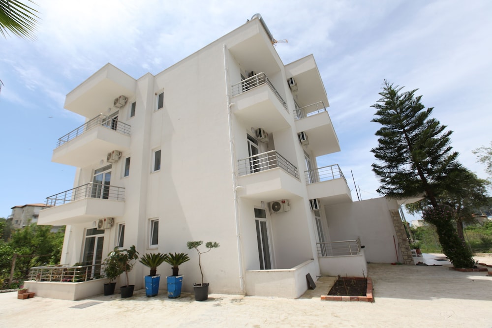 Zahos Hotel