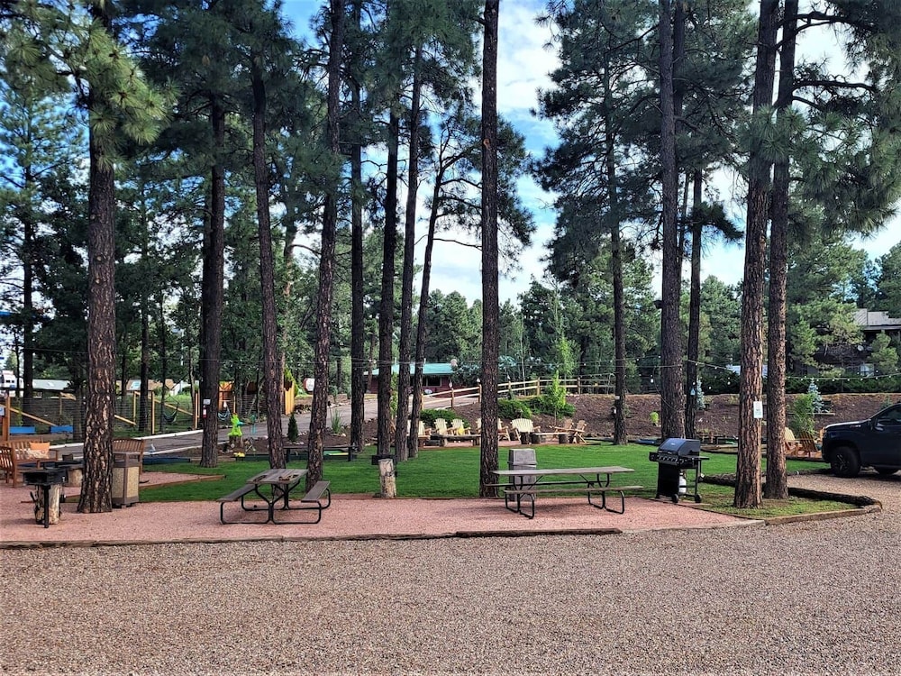 The Nook Pinetop view 2