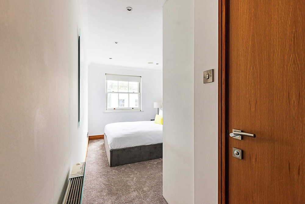 Elegant and Cosy Family Apartment in Marylebone