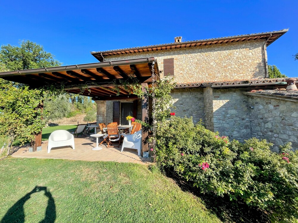 Detached Villa With Games Room, Pool, and Panoramic Views in San Damiano