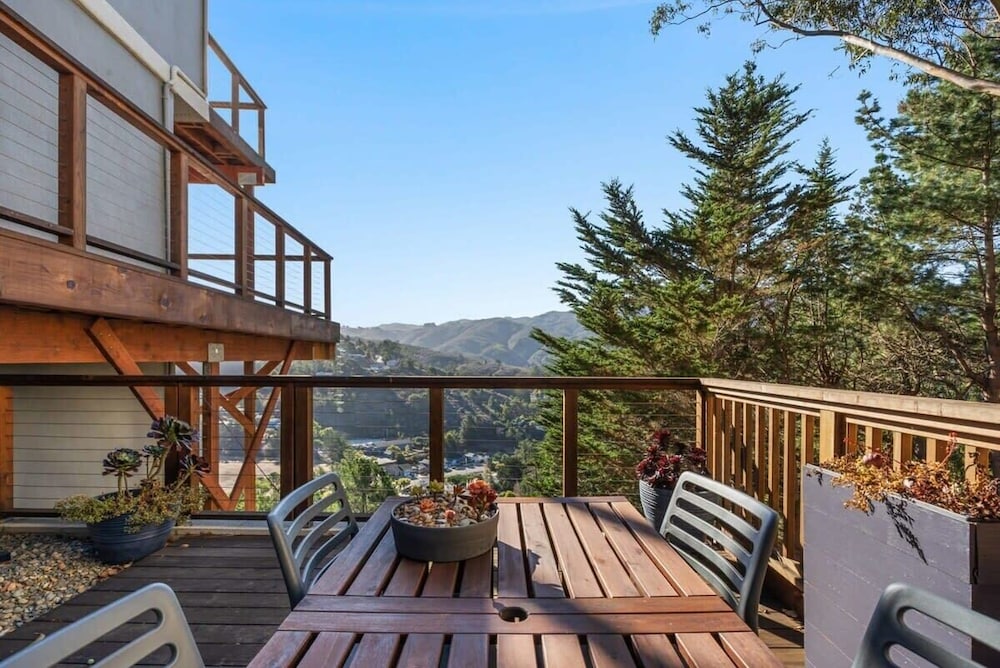 @ Marbella Lane - Chic Abode W/mountain Skyline