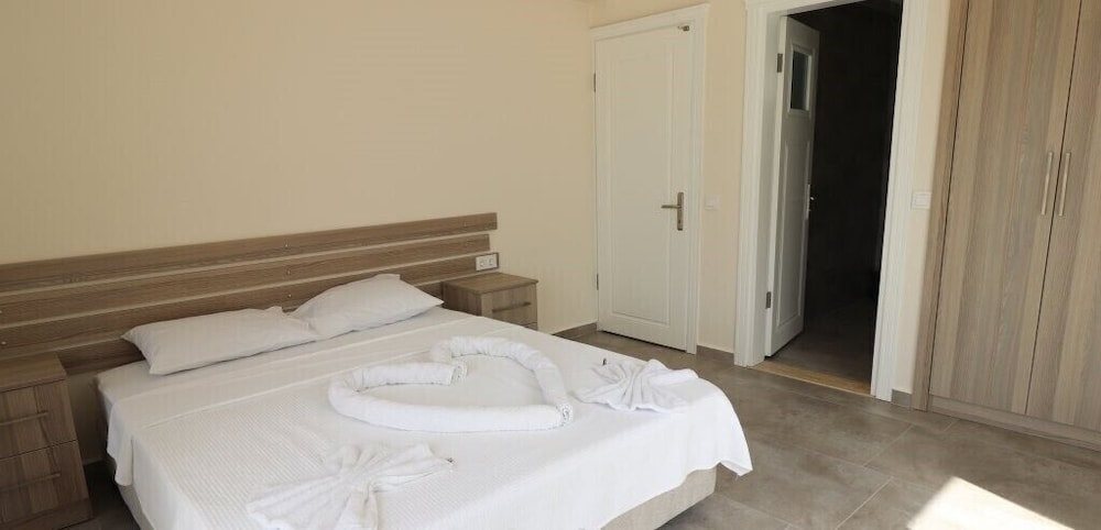 Villa BEY2 by JoyLettings view 4