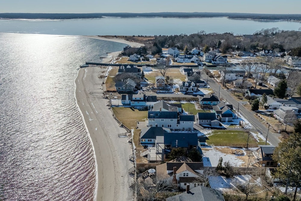 Beachfront Retreat - 5BR Home With Stunning Views