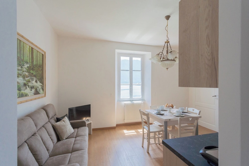 Tina's Window on Lake Como by Rent all Como