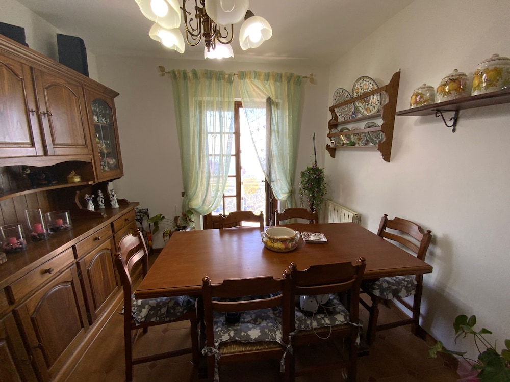 Apartment - Sleeps 2, Balcony & Parking