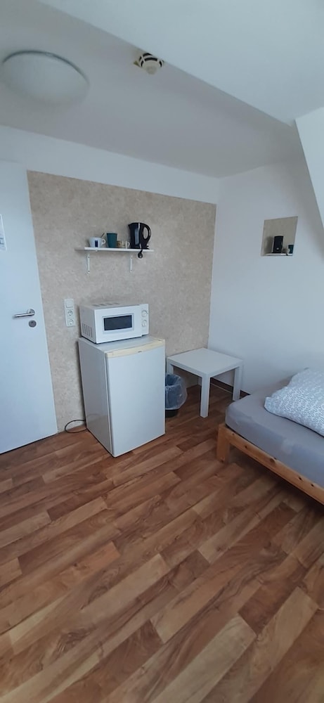 2-Rent Group Hostel Zimmer&Apartments GKP2