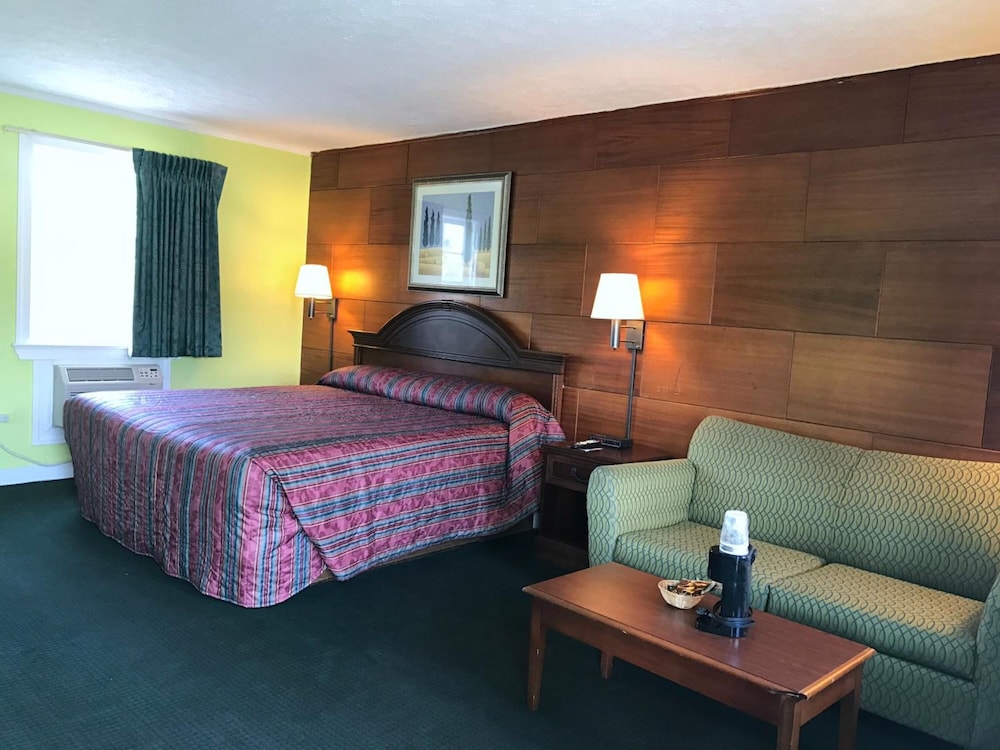 OYO Hotel Economy Inn US-29 Danville view 5