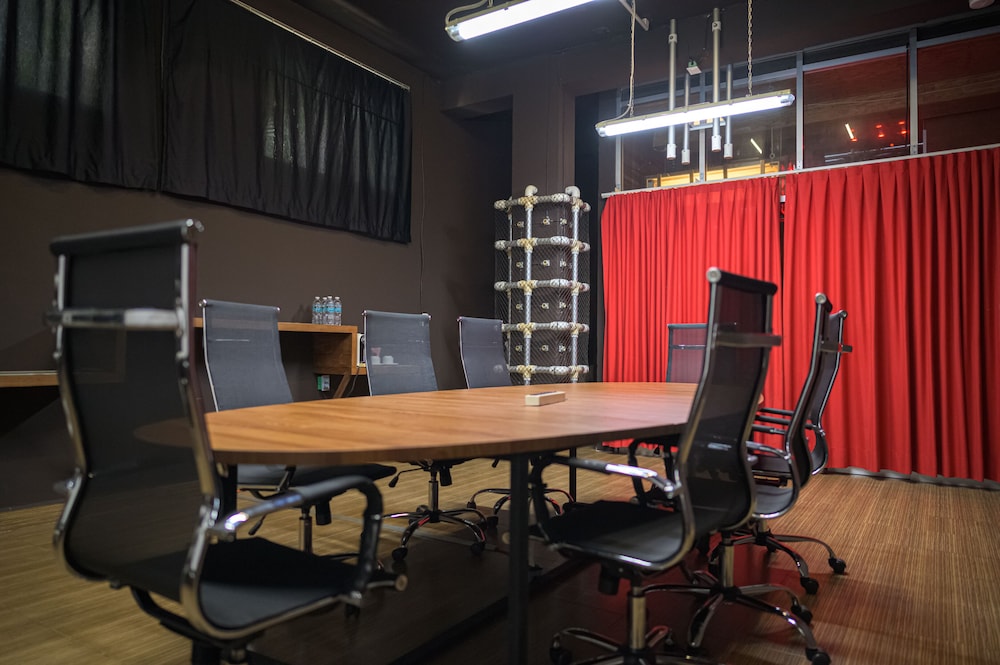meeting & event spaces