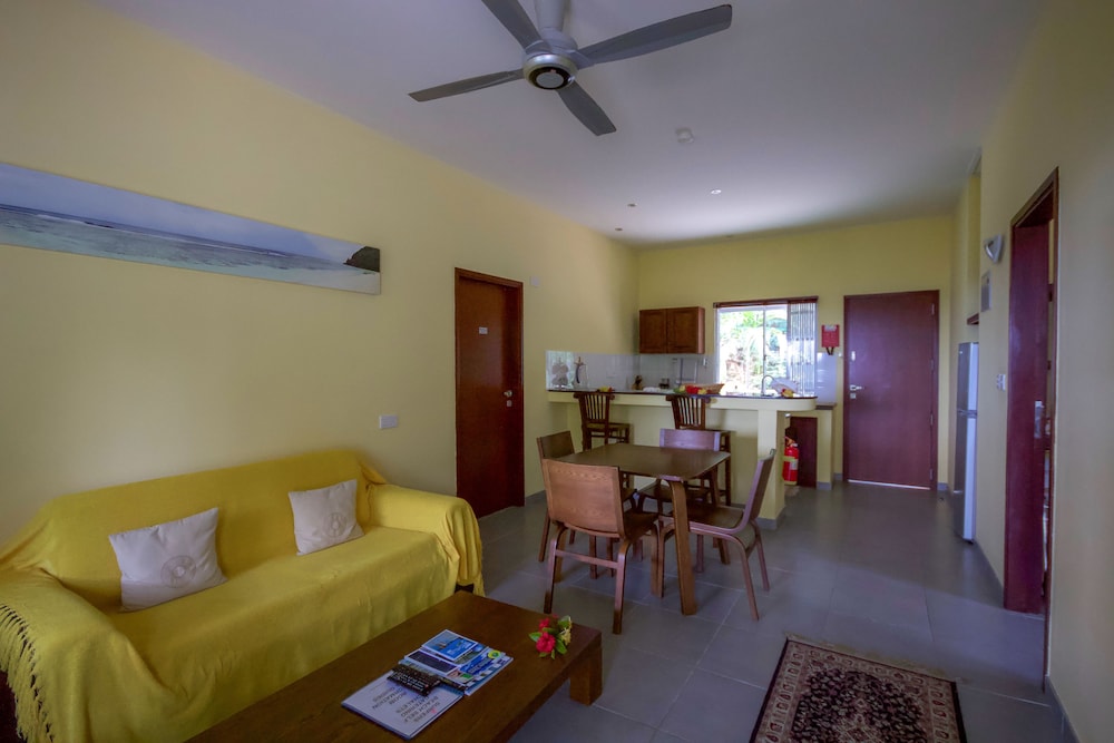 Surfers Self-Catering Chalets