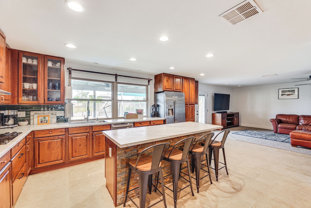 2 Mi to Dtwn Gilbert: Family-friendly Mesa Gem