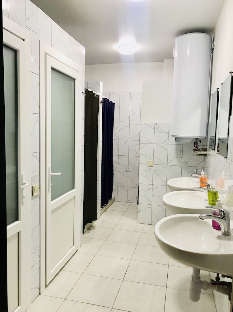 Pid Vysokym Zamkom Hostel