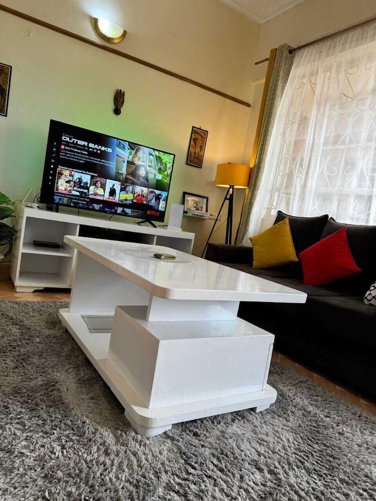 Lux Suites Bayloft Apartments Homabay