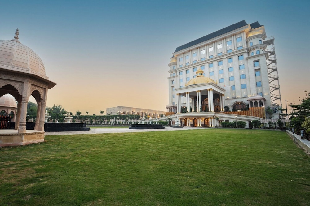 Hotel Maharaja Palace Rohtak