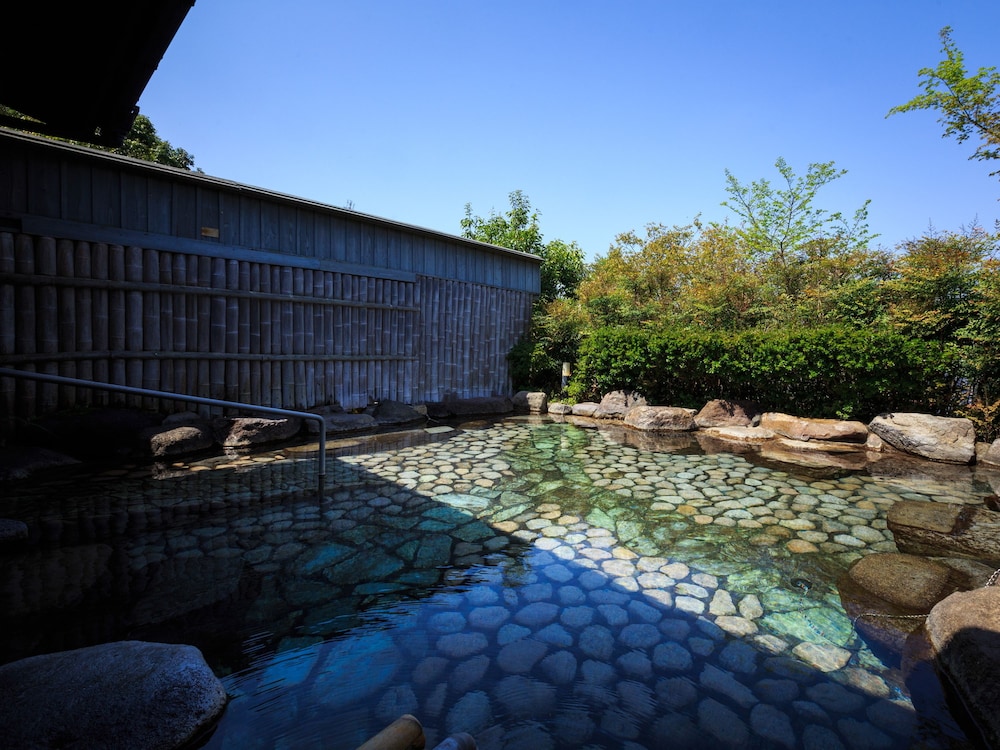 Yufuin Baien Garden Resort