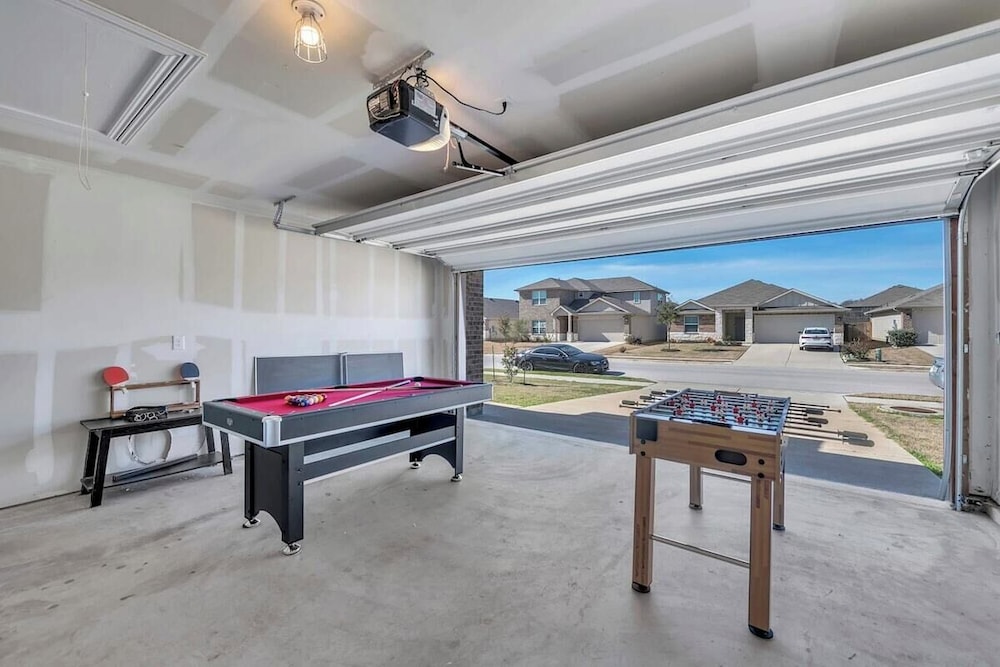 @ Marbella Lane - Polished 3BR Home in Austin TX