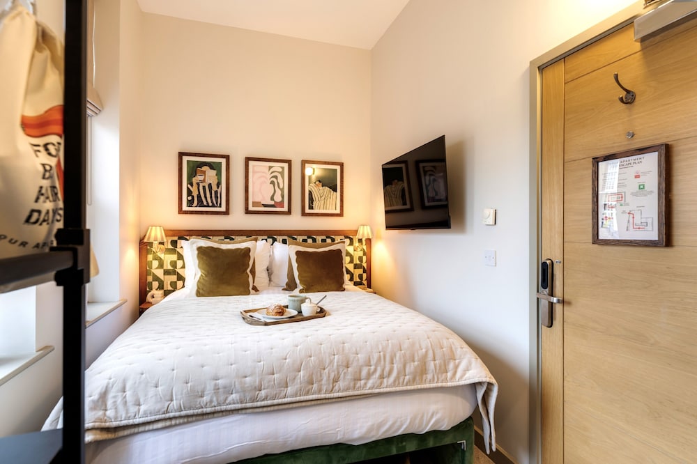 Tower Bridge Road Your Apartment