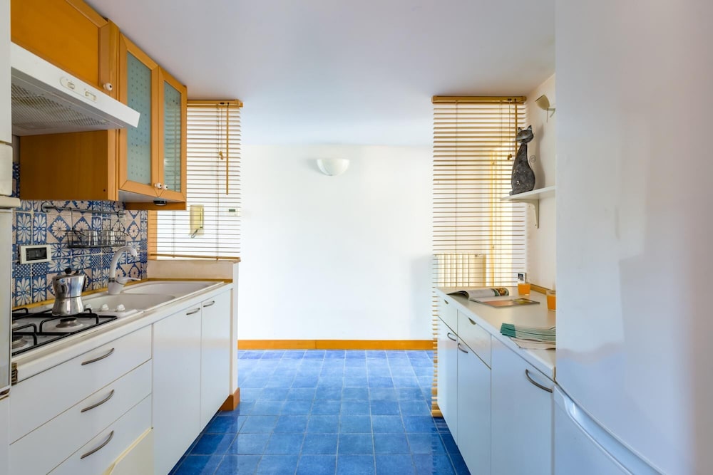 Calascione Seaview Apartment by Wonderful Italy photo 4