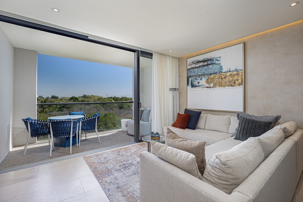 MIO Residences MIO Residences 306 Ab-2br