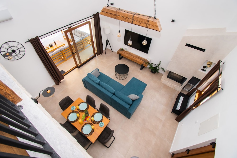 Villa Lucia view 4