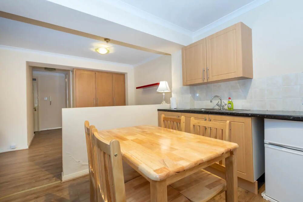 Cozy Central Studio Apartment in Chelsea