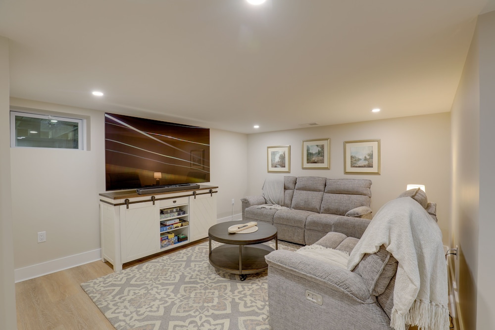 3 Mi to Minute Man Nhp: 'summer St Retreat' + Deck