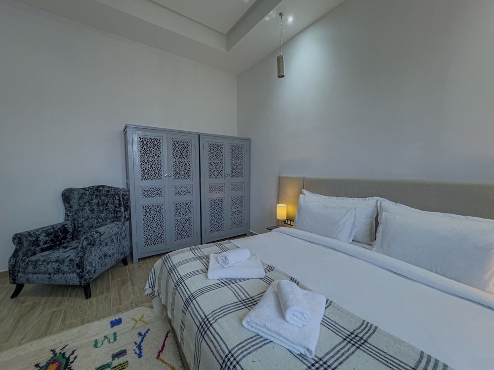 Riad Tonaroz Gold