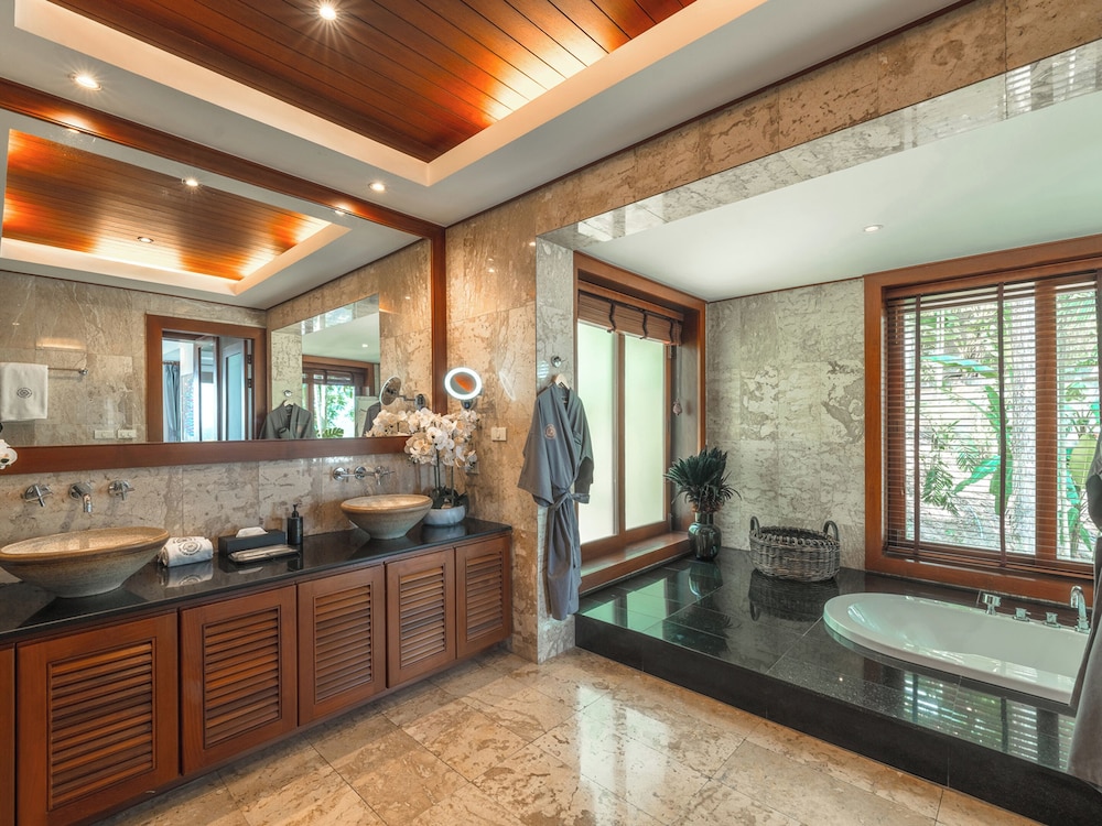 Sea View Zenith Villa by Elite Havens