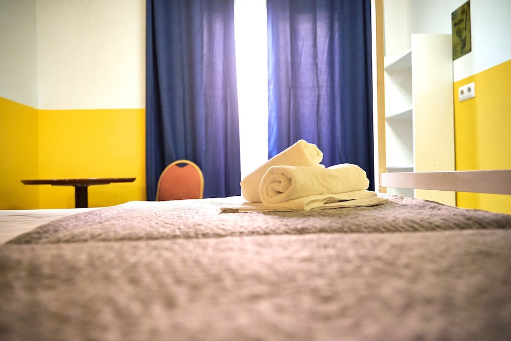 LOFT HOSTAL Group 3