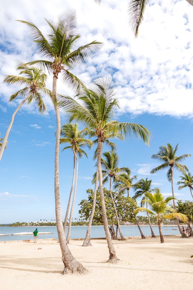 Playa Nueva Romana