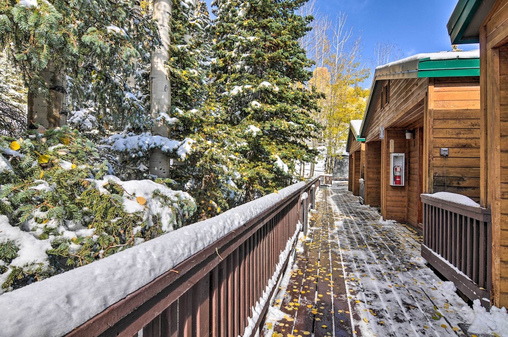 Beaver Vacations - The Cottages: Ski-in/out Retreat - Hike  Explore! - Property Image 2