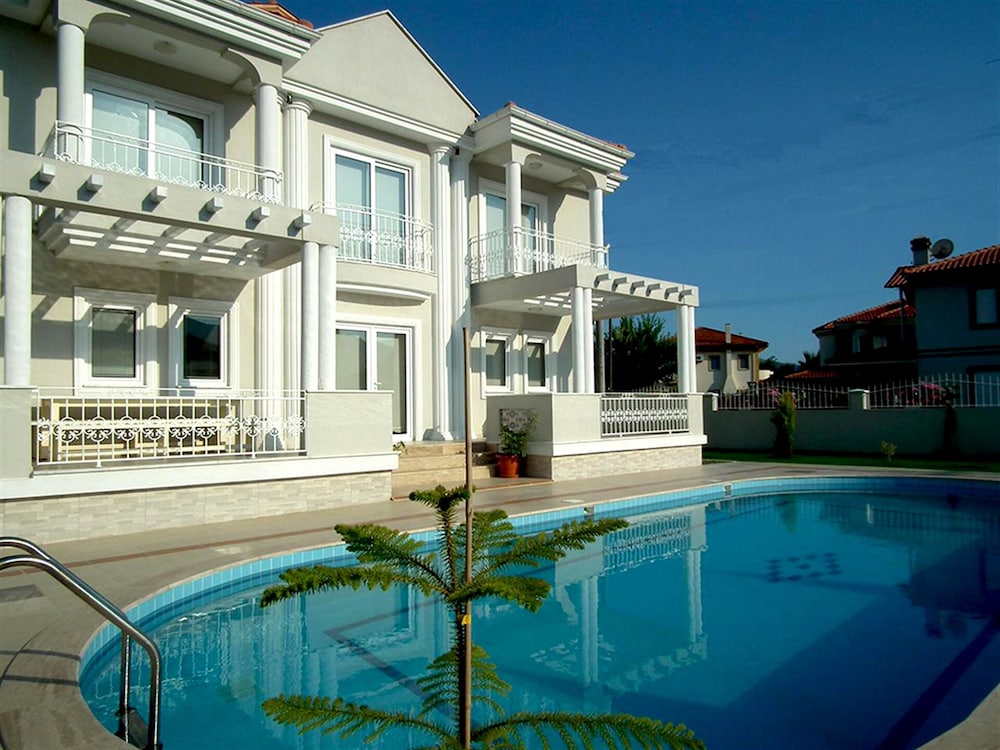 Villa Rezene view 4