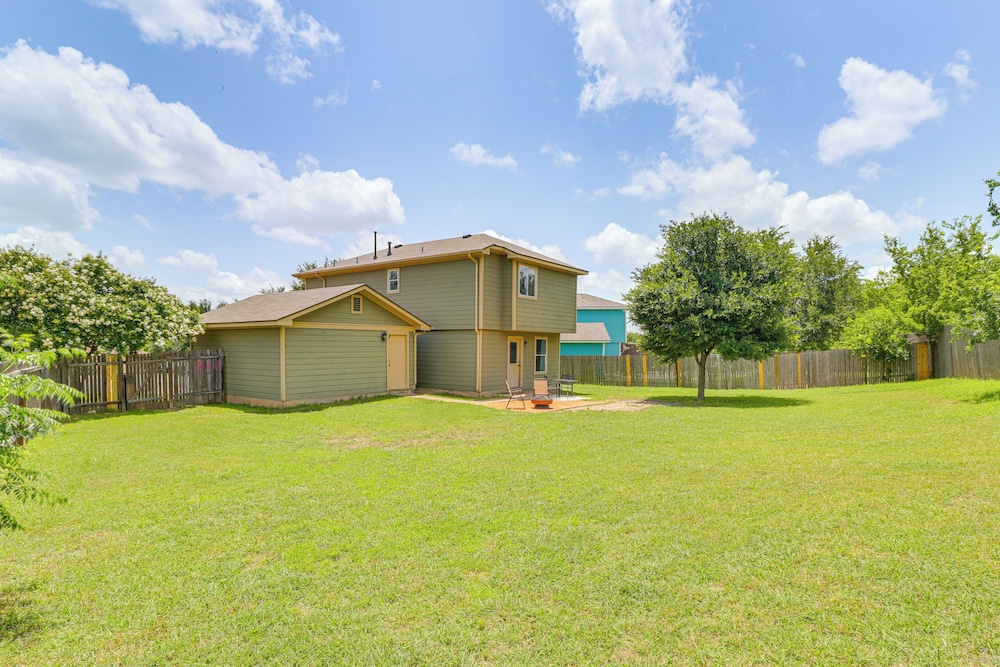 17 Mi to Dtwn Austin: Family Home w/ Patio!
