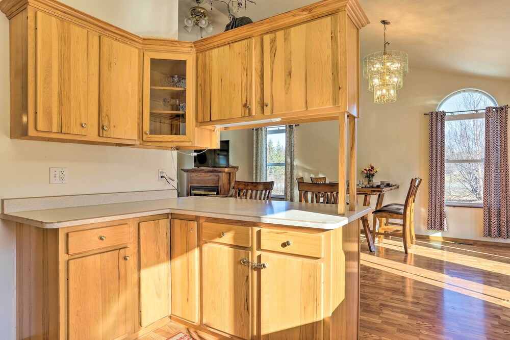 Palmer Escape w/ Mtn Views: Fishing & Hiking! view 4