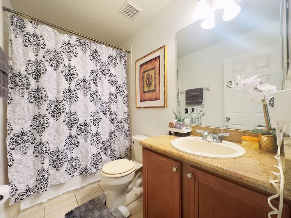 4Br Resort Home With Pool and Lazy River Sleeps 8