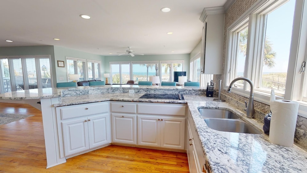 1711-A Strand Avenue by Tybee Vacation Rentals