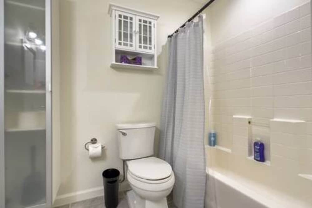 1710 N Sunset Pool 5 Beds Parking Wifi Full Patio Foosball