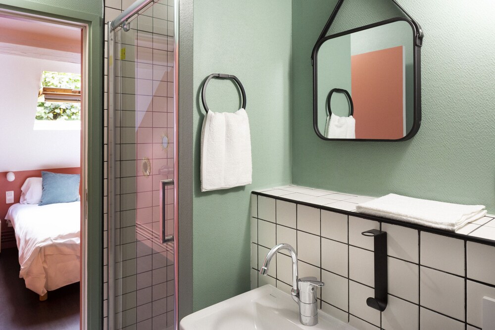 Hostel La Maison Montreau