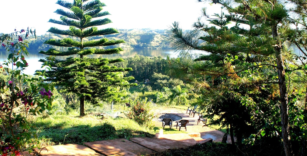 Villas del Lago Lake Resort & Campground
