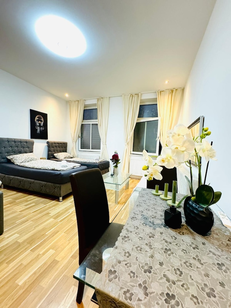Stylish Studio Stay Near Augarten
