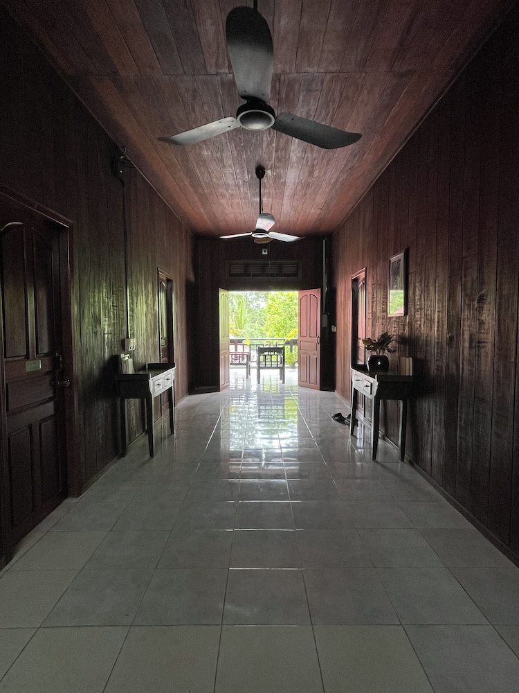 URBAN ANGKOR VILLA