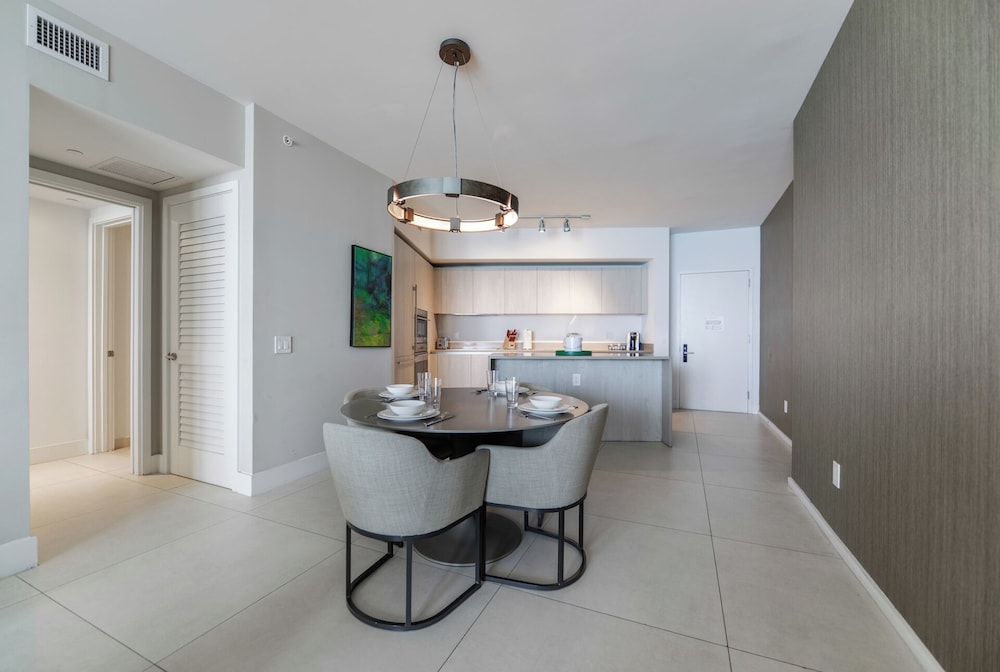 Ocean View Condo Near the Beach