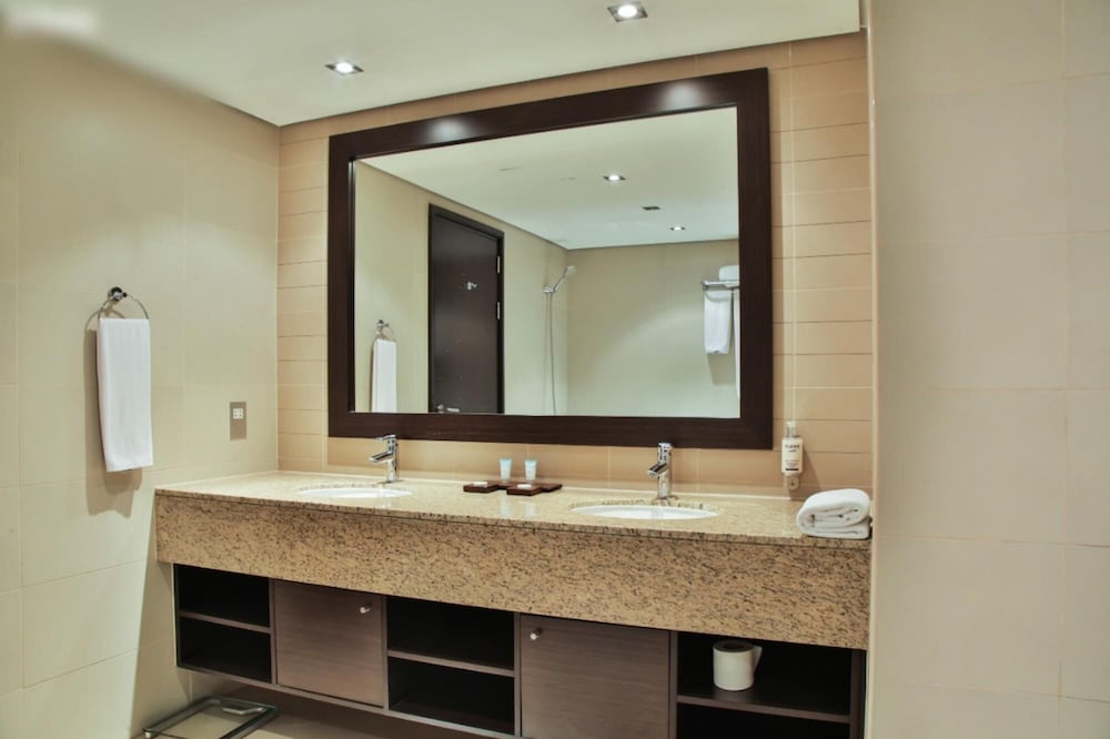 Sea View Super Luxurious Resort at Palm
