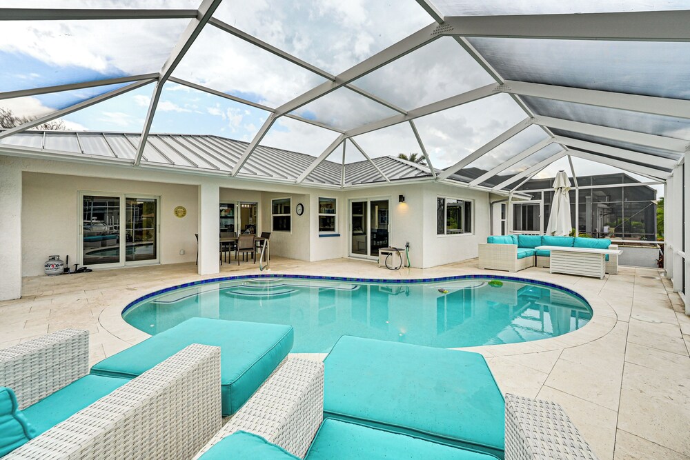 < 1 Mi to Tigertail Beach: Waterfront Gem w/ Dock!