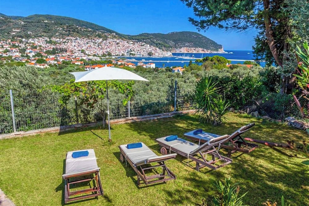 Villa Meropi