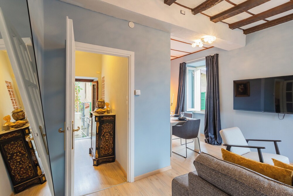 Villetta Panebianco Home in Castagna 11 by Rent all Como